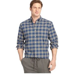 Towncraft men’s plaid long sleeve shirt size medium
